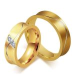 Damen-Ehering mit Wellenlinien, Edelstahl, Gold, Größe 5