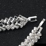  Kristallines, geometrisches Armband, silberne Farbe