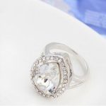  Tropfenförmiger Ring, Kristall, verziert mit Swarovski-Kristall, 6,5