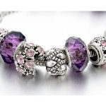  Versilbertes Perlenarmband, lila