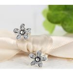 Silberne Gänseblümchen-Ohrringe