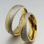 Herren-Ehering mit abstraktem Dekor, Edelstahl, Gold, Größe 13