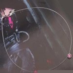  Unsichtbare Halskette, rosa, verziert mit Swarovski-Kristallen