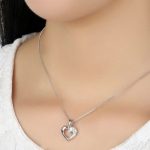 Romantische Silberkette mit herzförmigem Anhänger