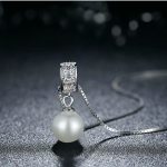 Ezüst nyaklánc gyöngymedállal