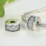  Silberner Perlenanhänger mit Kristallsteinen