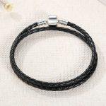 Geflochtenes Armband, Leder, schwarz, mit Silberverschluss, 36 cm