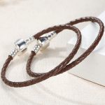 Geflochtenes Armband, Leder, braun, mit Silberverschluss, 20 cm