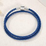 Geflochtenes Armband, Leder, blau, mit Silberverschluss, 40 cm