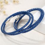 Geflochtenes Armband, Leder, blau, mit Silberverschluss, 36 cm