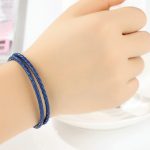 Geflochtenes Armband, Leder, blau, mit Silberverschluss, 36 cm
