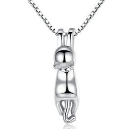 Silberne Halskette mit einer Katze