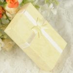 Schmuckkästchen mit Schleife, aus Papier, gelb