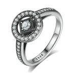 Silberring im Kreis mit quadratischem Motiv, Größe 8