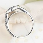 Silberring im Kreis mit quadratischem Motiv, Größe 8