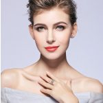 Silberring im Kreis mit quadratischem Motiv, Größe 8