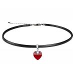  Lederhalskette mit Herzanhänger, Siam, verziert mit Swarovski-Kristallen