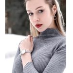 Damenarmbanduhr, flach, silberfarben