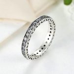 Silberring mit Zirkoniasteinen, Größe 7