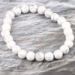  Meditationsarmband mit Howlithperlen