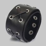 Breites Armband, Leder, schwarz, mit geschnürtem Lederband