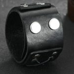 Breites Armband, Leder, schwarz, mit geschnürtem Lederband