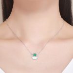 Silberne Halskette mit Kristallen, Lebensbaum-Anhänger, grün