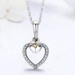 Silberne Halskette mit doppeltem Herzanhänger