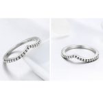 Silberring mit Kristallen, tropfenförmig, Größe 8