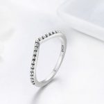 Silberring mit Kristallen, tropfenförmig, Größe 6