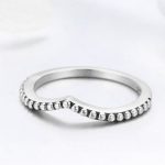 Silberring mit Kristallen, tropfenförmig, Größe 6