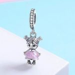  Silberner kleiner Mädchenanhänger mit Zirkoniumkristall