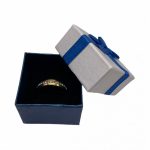 Schmuckschatulle mit blauer Schleife, Papier, 5 x 5 cm