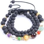  Armband aus schwarzem Lavastein mit farbigen Perlen