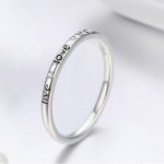 Silberring mit Aufschrift und Kristallsteinen, Größe 7