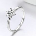 Silberring mit Sternverzierung, Größe 8