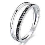 Silberring mit Kristallen, schwarz, Größe 8