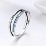 Silberring mit Kristallen, blau, Größe 6