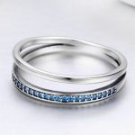 Silberring mit Kristallen, blau, Größe 7