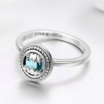 Silberring mit blauem Kristall, Größe 8