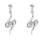 Spiralförmige Herzohrringe verziert mit Swarovski-Kristallen, weiß