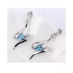 Spiralförmige Herzohrringe, verziert mit Swarovski-Kristallen, Aquamarin