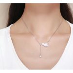 Silberne Halskette mit Katzenanhänger