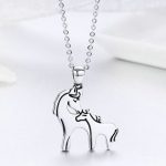 Silberne Halskette mit Reiteranhänger