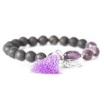  Mala aus schwarzem Lavastein mit Amethyst