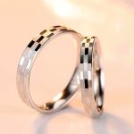 Ezüst női karikagyűrű, csiszolt, 7-es méret