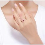 Silberring mit rotem Herz