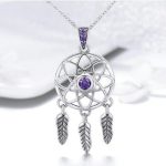 Silberne Halskette mit Traumfänger-Anhänger