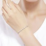 Silberarmband mit Kristalltropfen