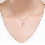 Silberne Halskette mit Pfotenanhänger, Roségold